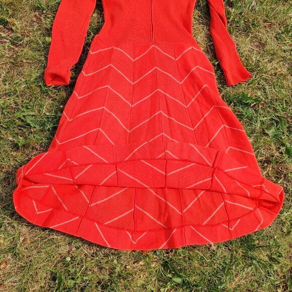 BEAUTIFUL VINTAGE LUCIA Long Sleeve Knit Dress Women's Size Small 70s Chevron - Picture 6 of 8